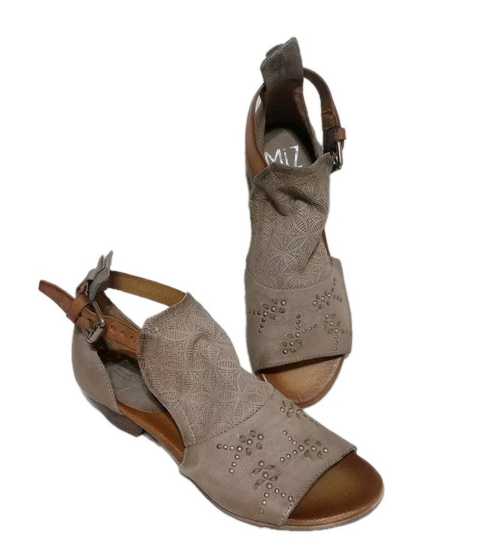 Miz Mooz Leather Heeled Sandals Sz 37 Sz‎ 6.5 New Beige Open Toe Studded Beige